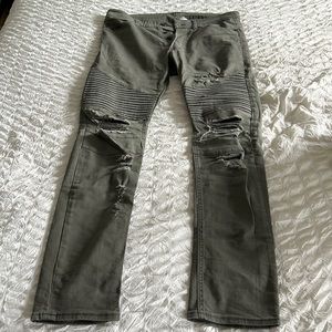 H&M Men’s Olive Jeans, Waist 32